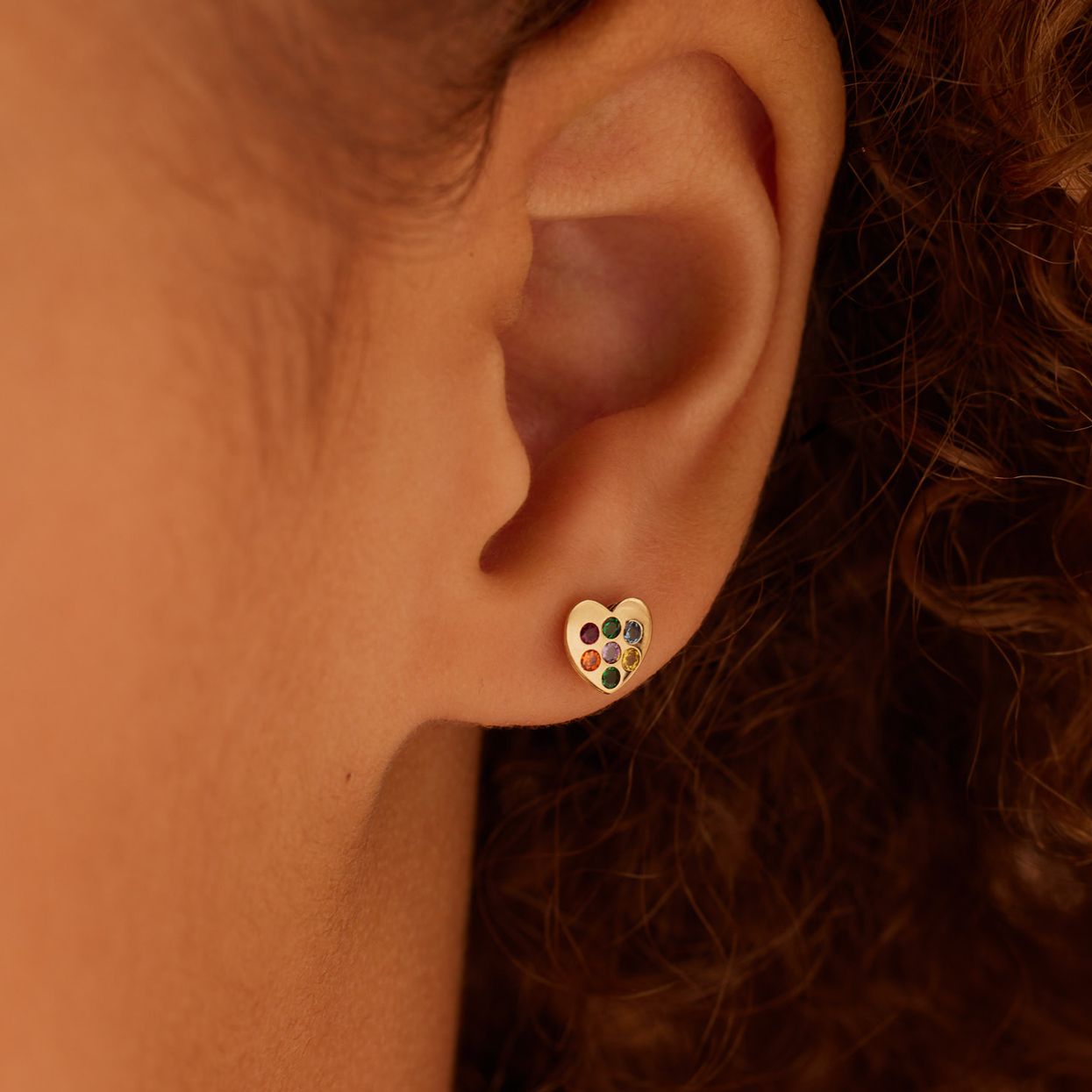 Ohrring aus 375er Gold, Herz mit buntem Zirkonia