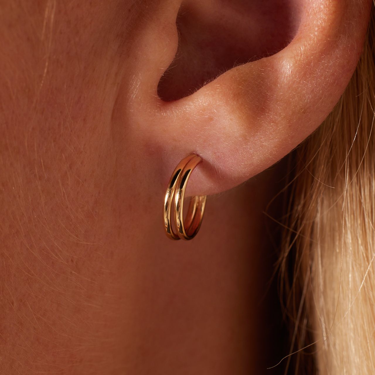 Ohrring aus 375er Gold, doppelreihig
