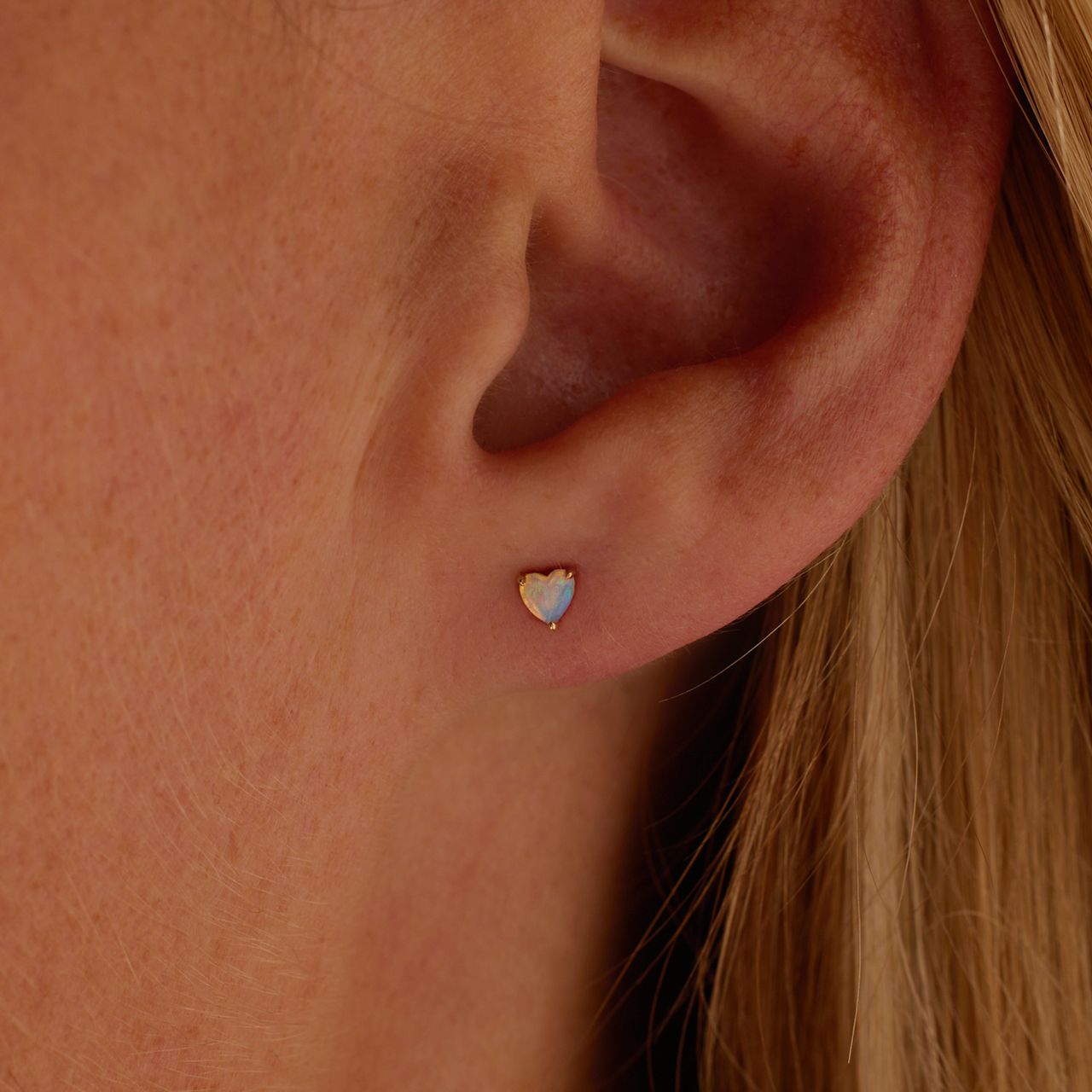 Ohrringe aus 585er Gelbgold, Herz, Opal