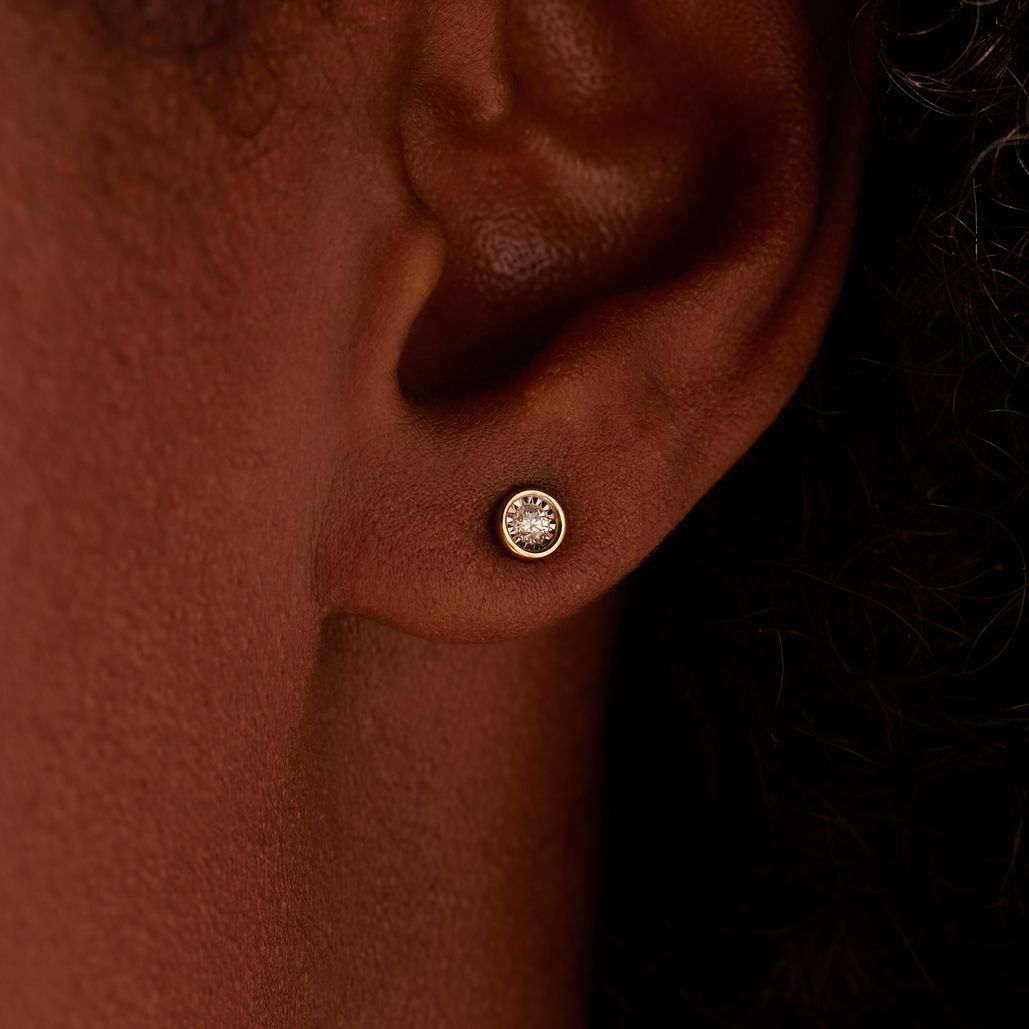 Ohrringe aus 585er Gold, Diamant (0,08 ct)