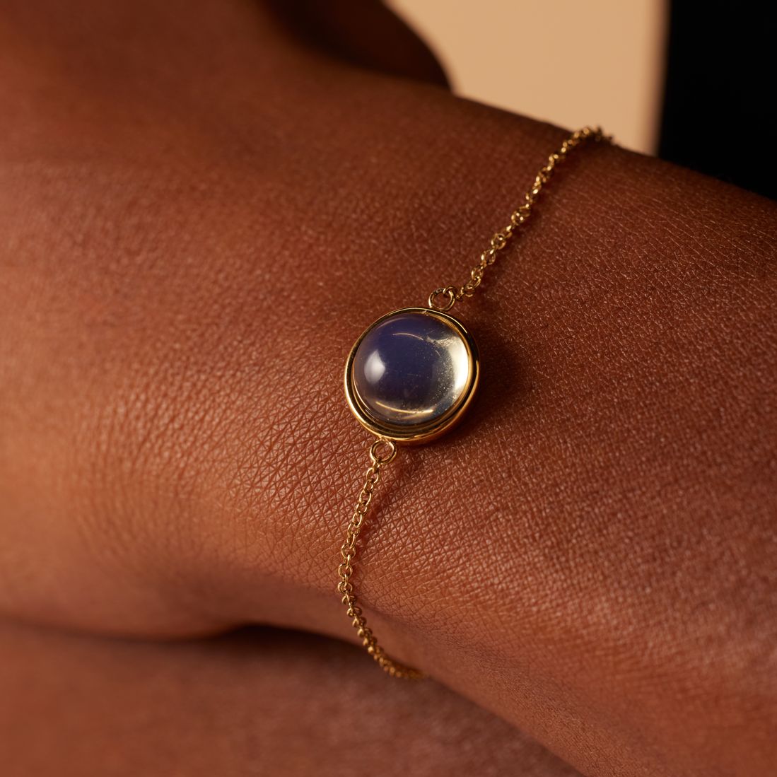 Armband aus Edelstahl, vergoldet, mit Opal
