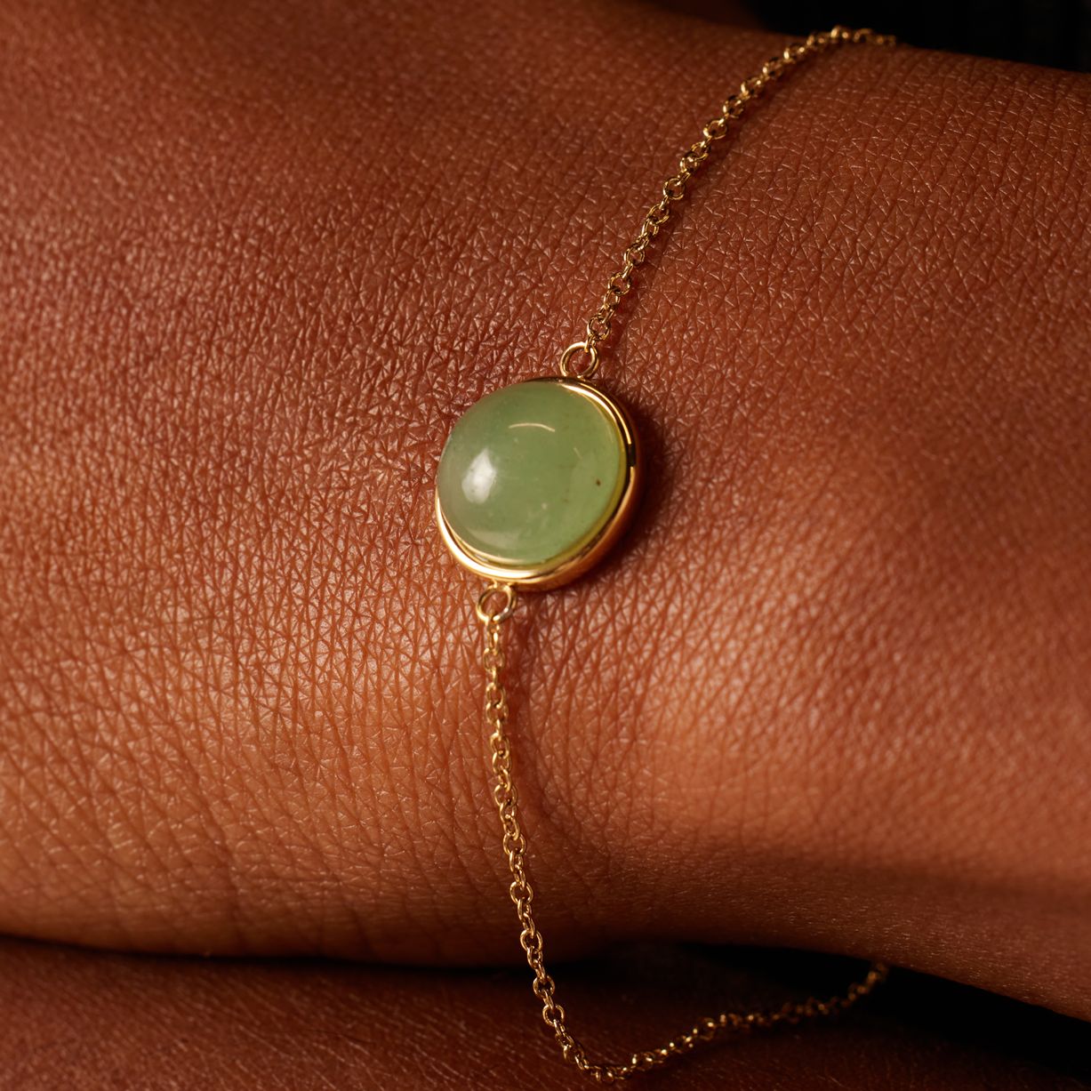 Stainless steel goldplated fantasiearmband met groene aventurijn voor dames