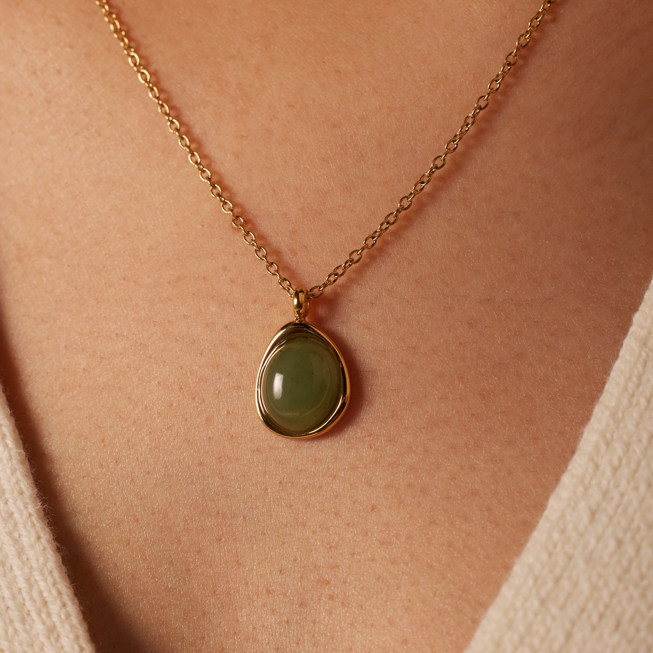 Stainless steel goldplated ketting met groen aventurijn ovaal