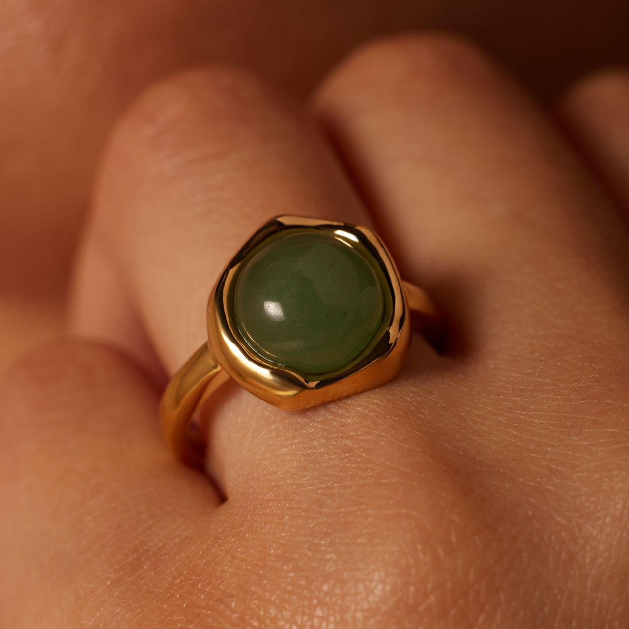 Stainless steel goldplated ring met groen aventurijn