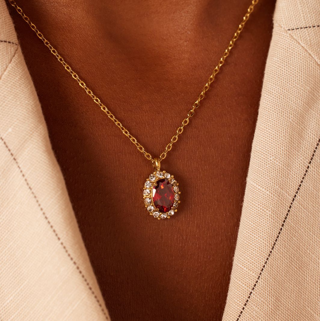 Stainless steel goldplated vintage ketting met rood zirkonia