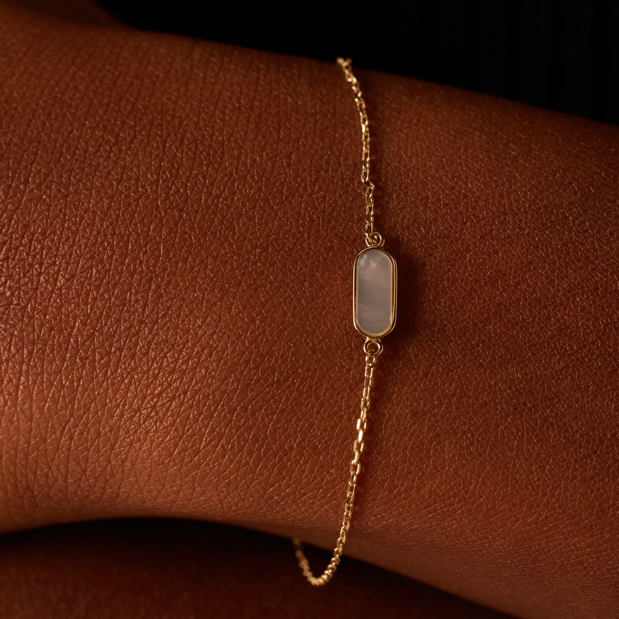 14 karaat geelgouden armband mother of pearl
