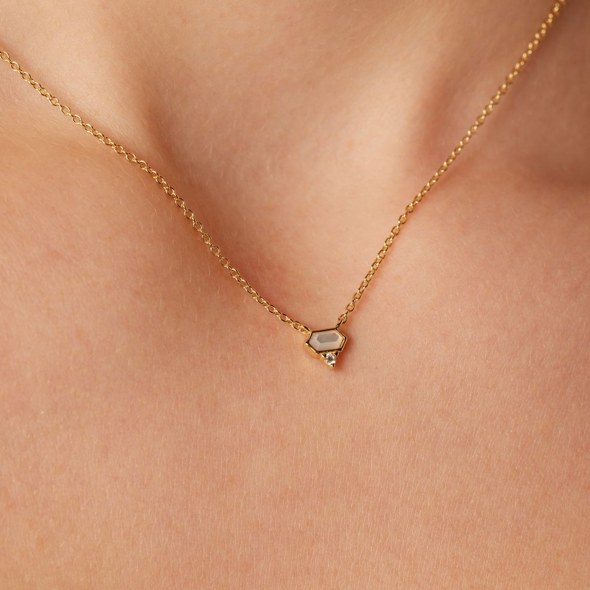 Zilveren goldplated ketting met hanger en zirkonia