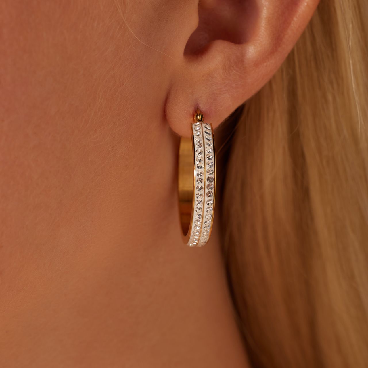 Stalen goldplated oorringen met kristal