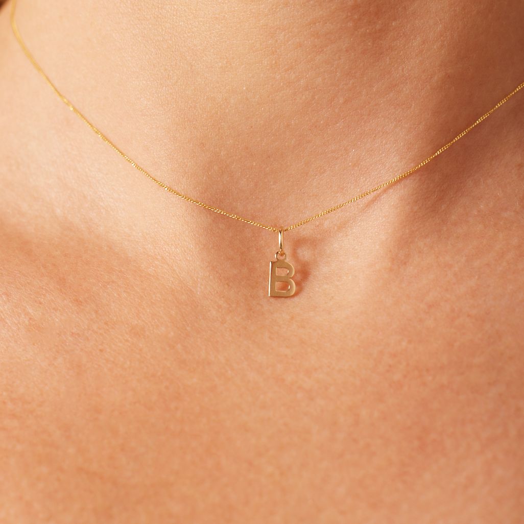 14 Karat Gold Buchstabenanhänger Alphabet