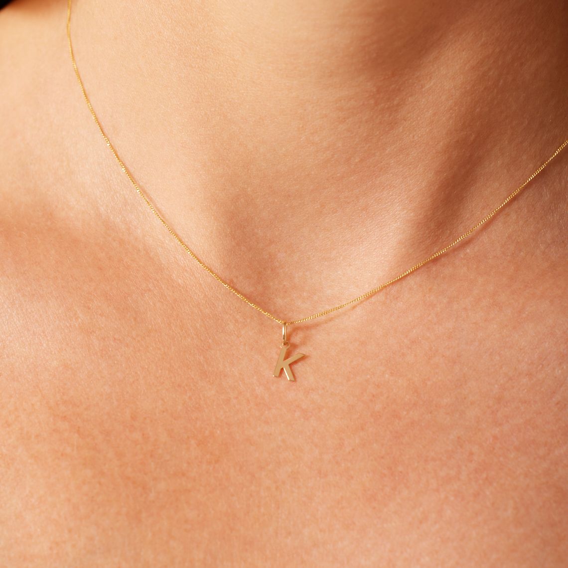 14 Karat Gold Buchstabenanhänger Alphabet