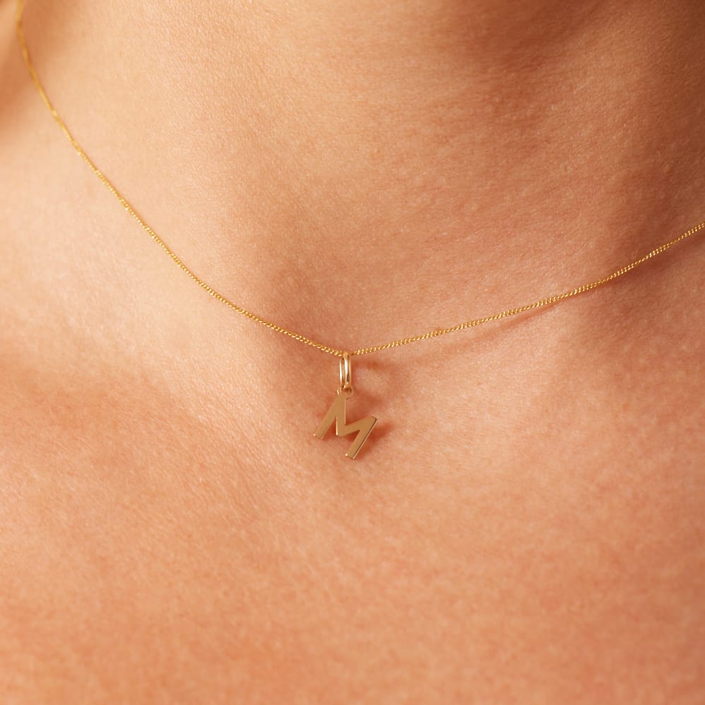 14 Karat Gold Buchstabenanhänger Alphabet