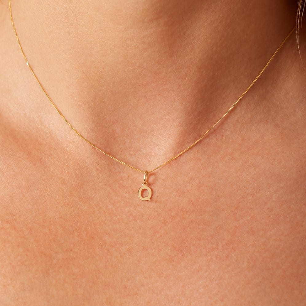 14 Karat Gold Buchstabenanhänger Alphabet