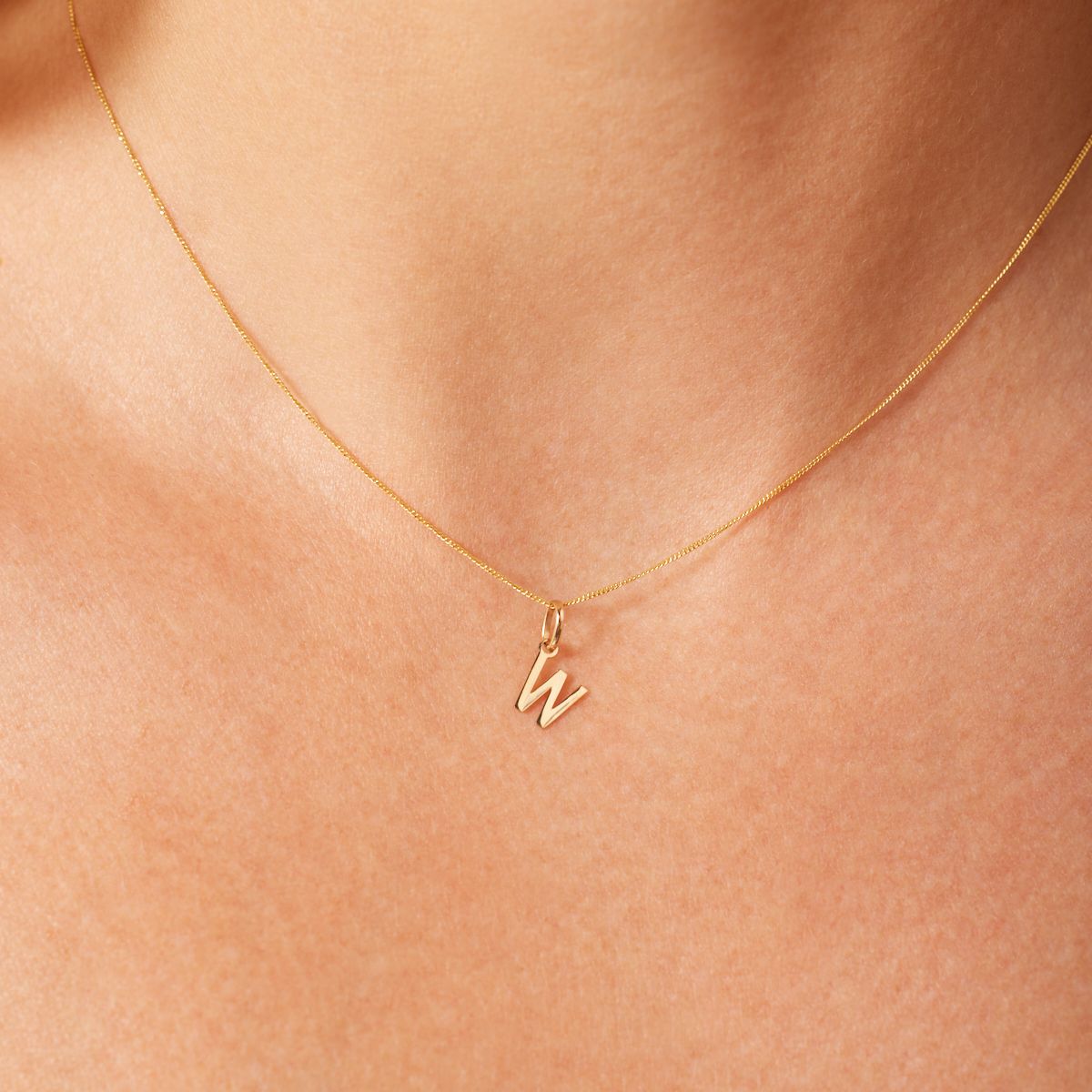 14 Karat Gold Buchstabenanhänger Alphabet