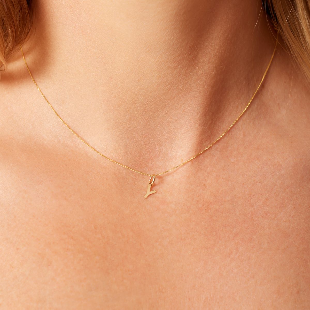 14 Karat Gold Buchstabenanhänger Alphabet