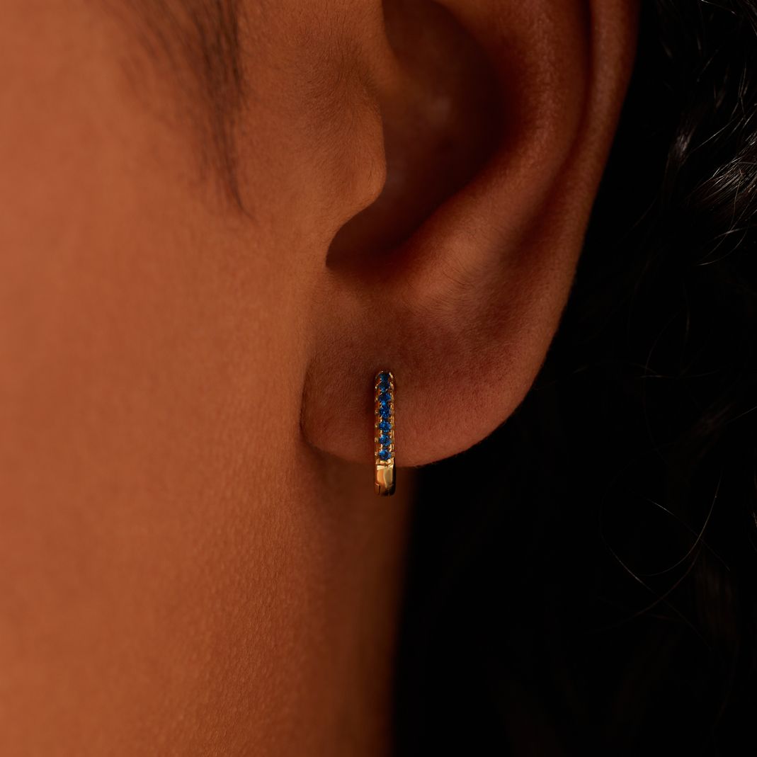 Silberne, goldbeschichtete Ohrringe 12 mm mit Zirkonia