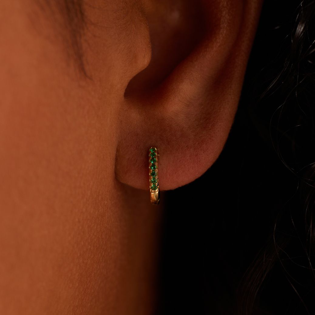Silberne, goldbeschichtete Ohrringe 12 mm mit Zirkonia