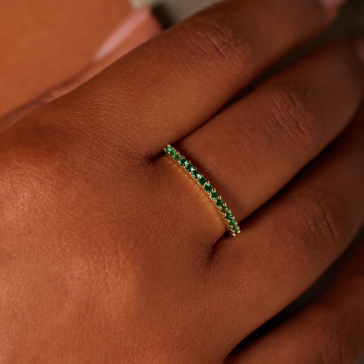 Silberner goldbeschichteter Ring mit Zirkonia für Damen