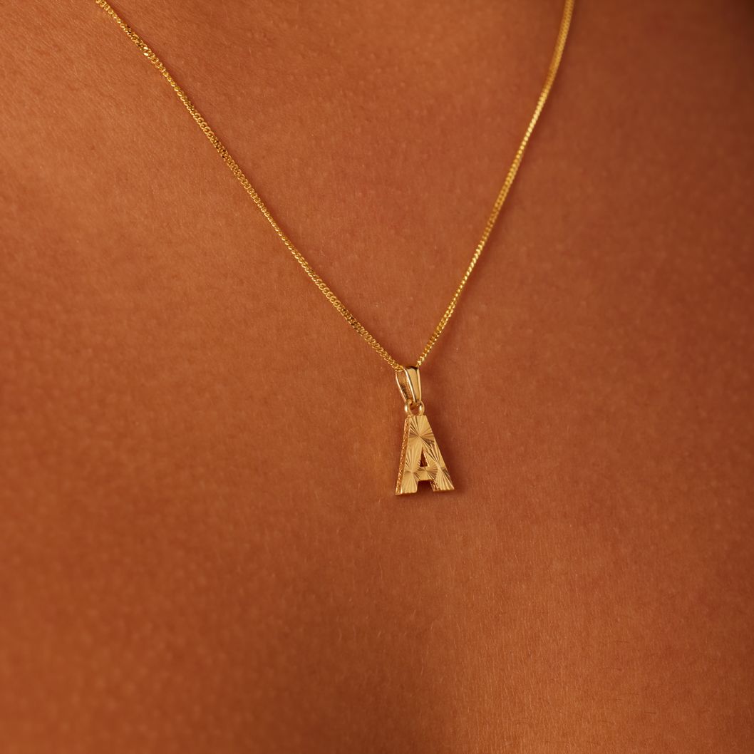 14 Karat Gelbgold Buchstabenanhänger für Damen