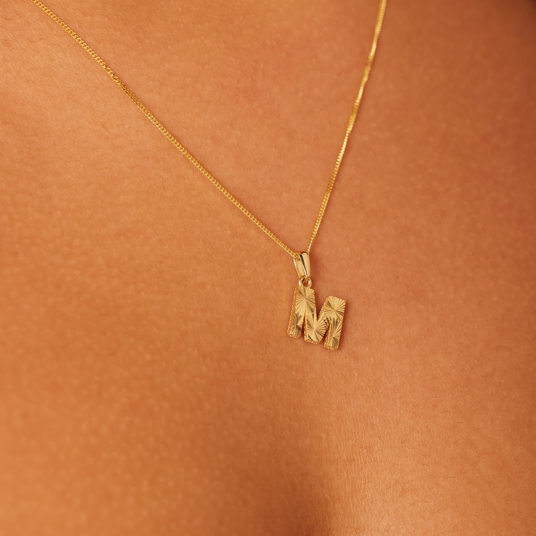 14 Karat Gelbgold Buchstabenanhänger für Damen