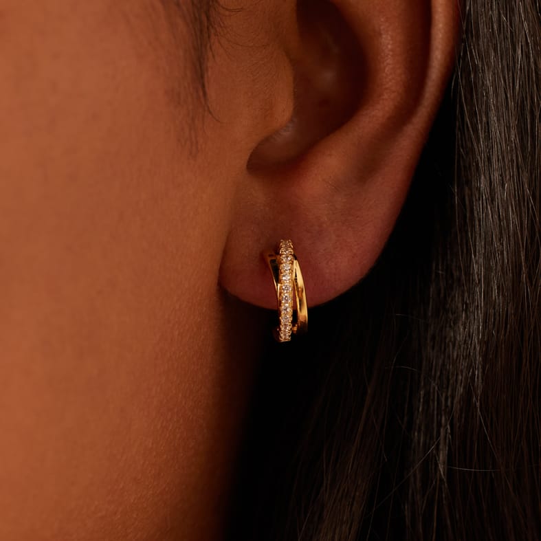 Silberne, goldbeschichtete Ohrringe mit Zirkonia für Damen