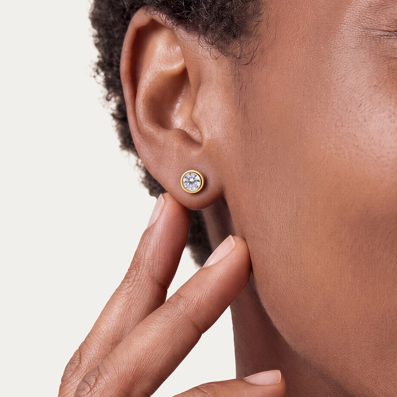 Zilveren goldplated oorknoppen met zirkonia 