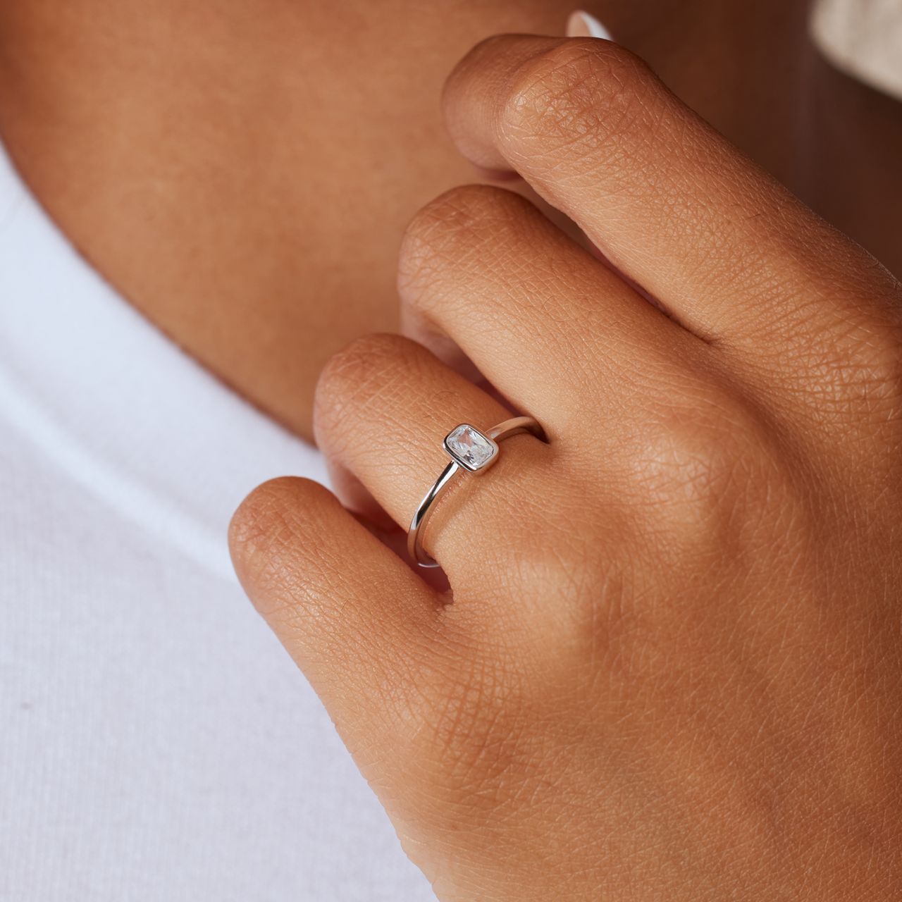 Silberner Ring mit Zirkonia