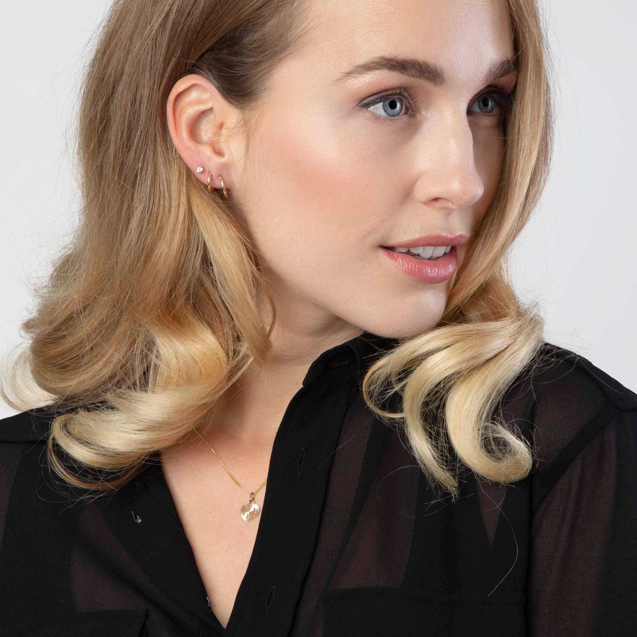 375 Gold Ohrringe bearbeitet 13 mm