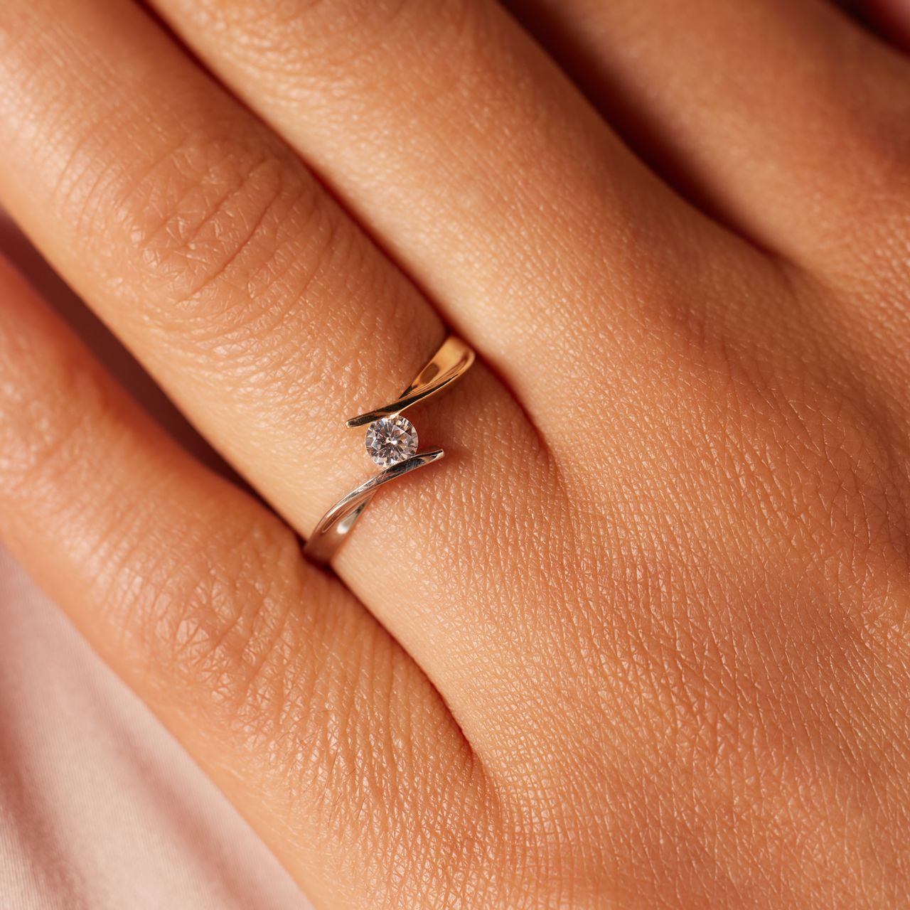 14 Karaat bicolor gouden ring met zirkonia