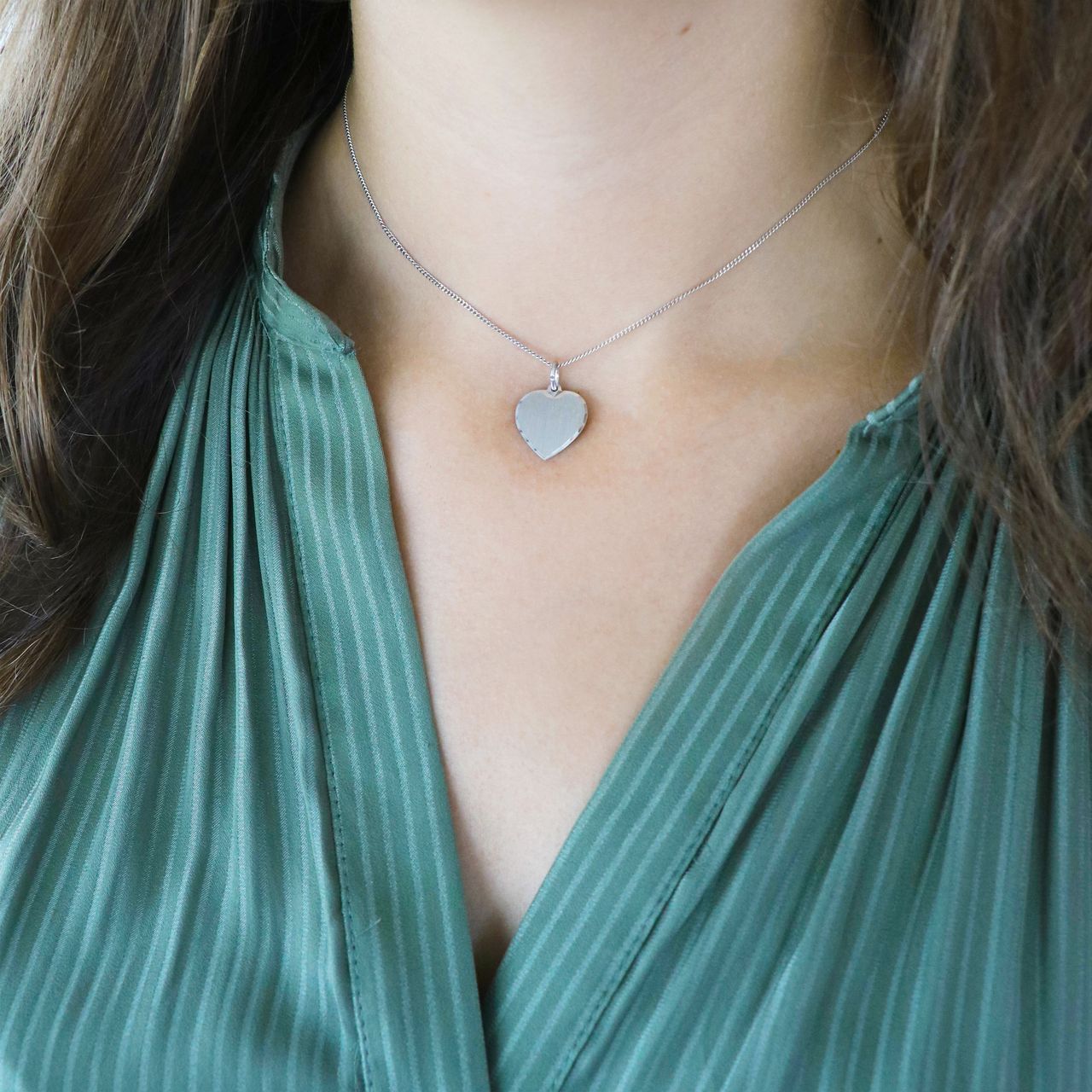 Silberner Charms Gravurplatte Herz matt
