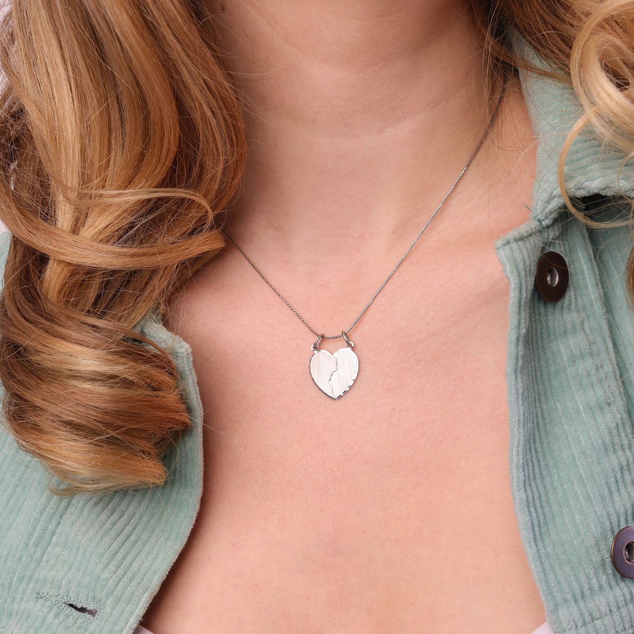 Silberner Charms gebrochenes Herz Gravurplatte