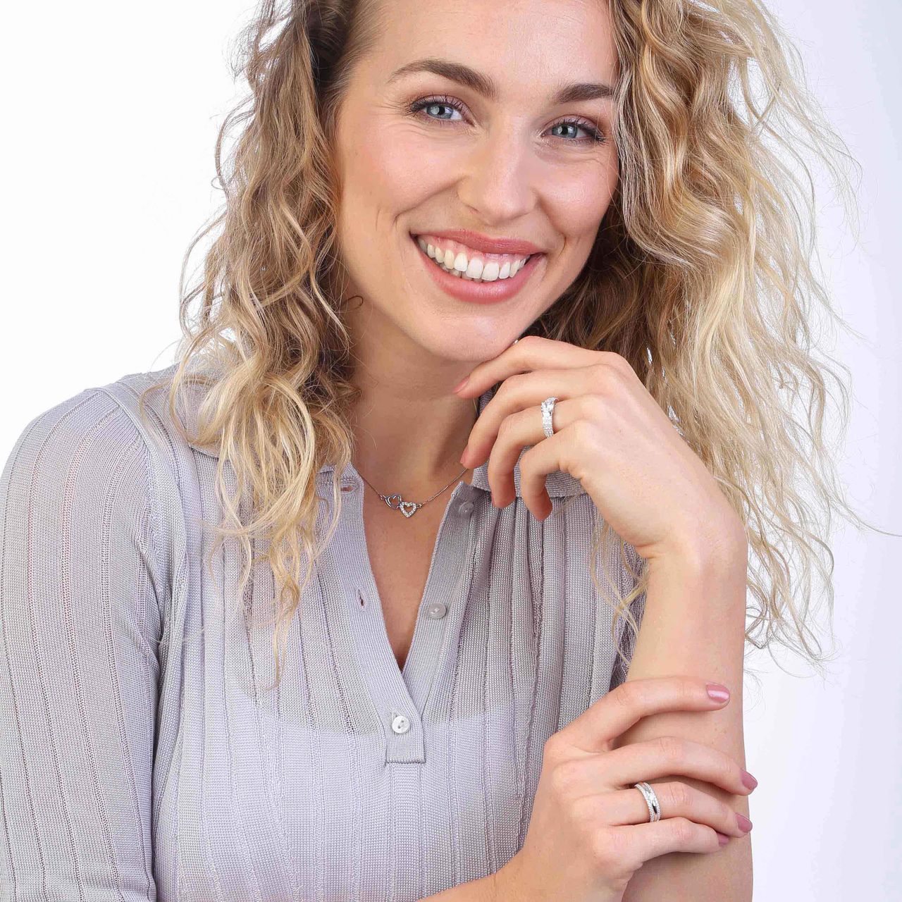 Zilveren hartjes ketting met zirkonia voor dames