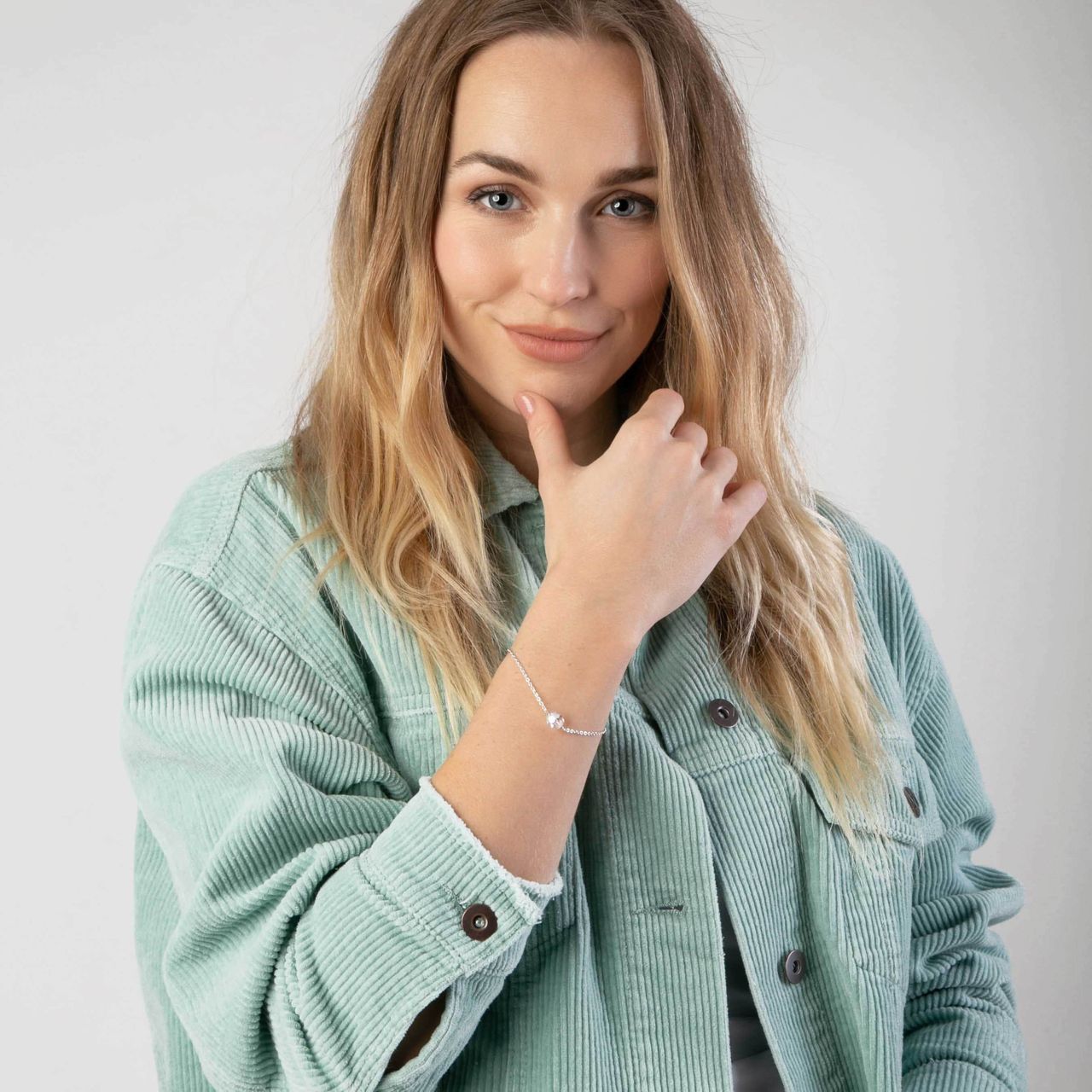 Zilveren armband met kristal bol