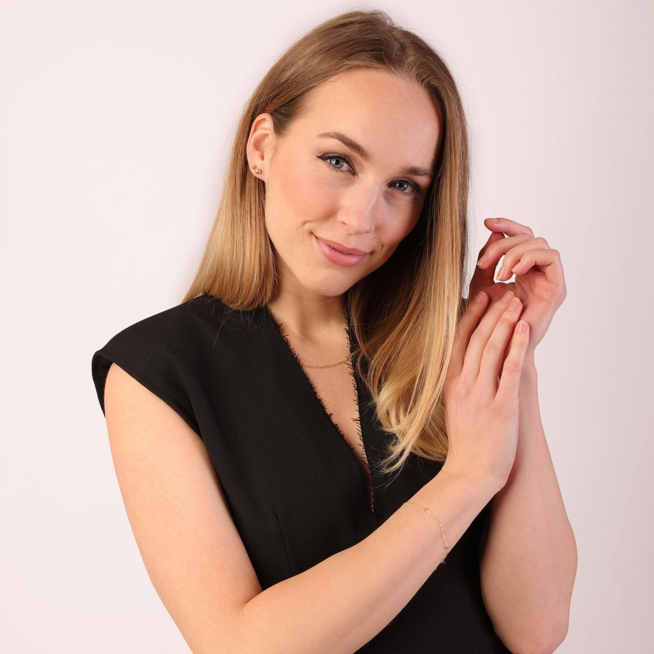 14 karaat geelgouden oorknoppen bol 4mm voor dames