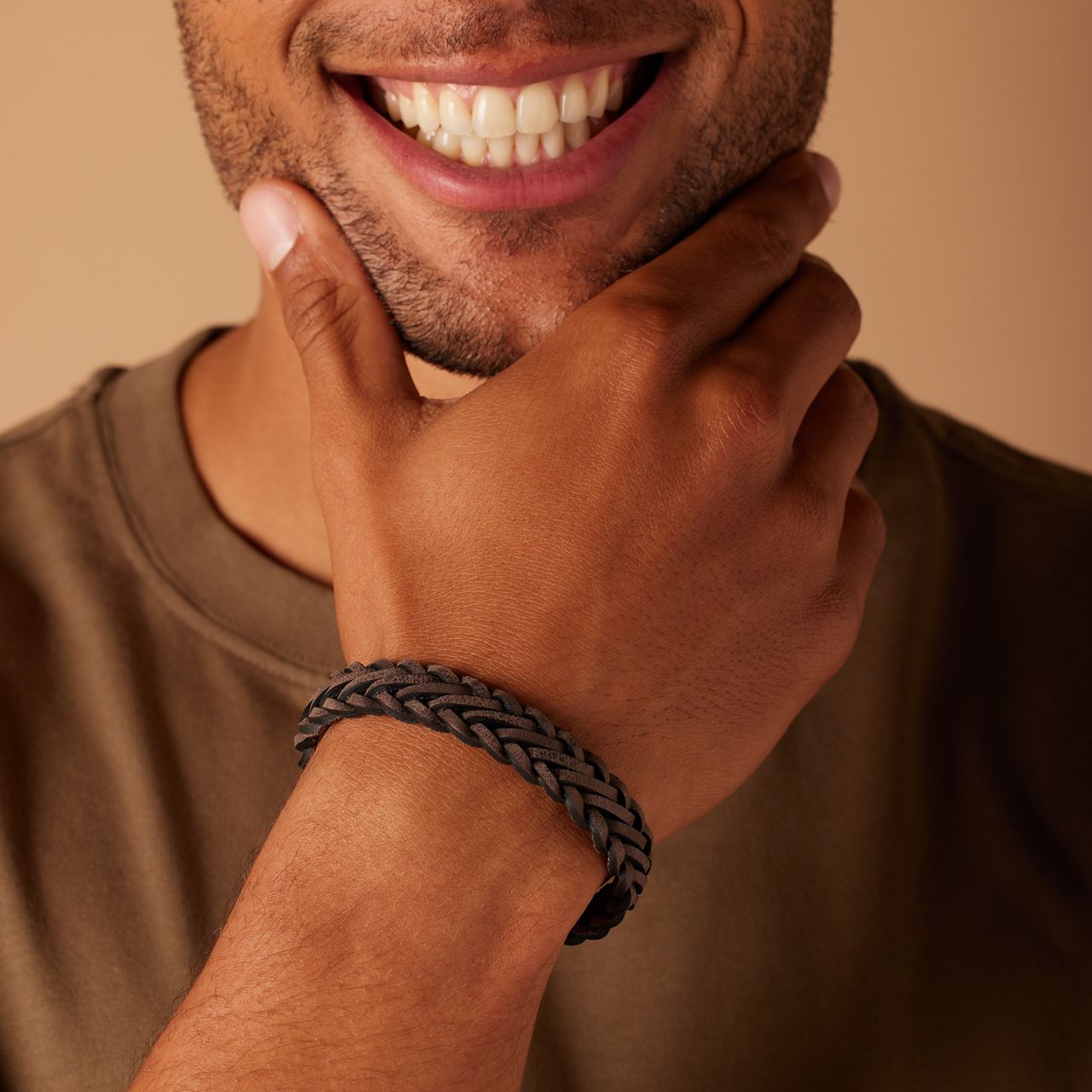 Edelstahl-Herrenarmband mit geflochtenem Leder in Braun/Grau