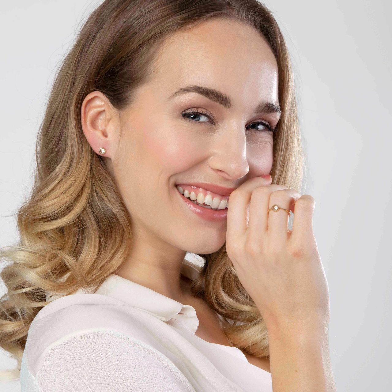 Ohrringe, 585 Gelbgold, mit Zirkonia, rund