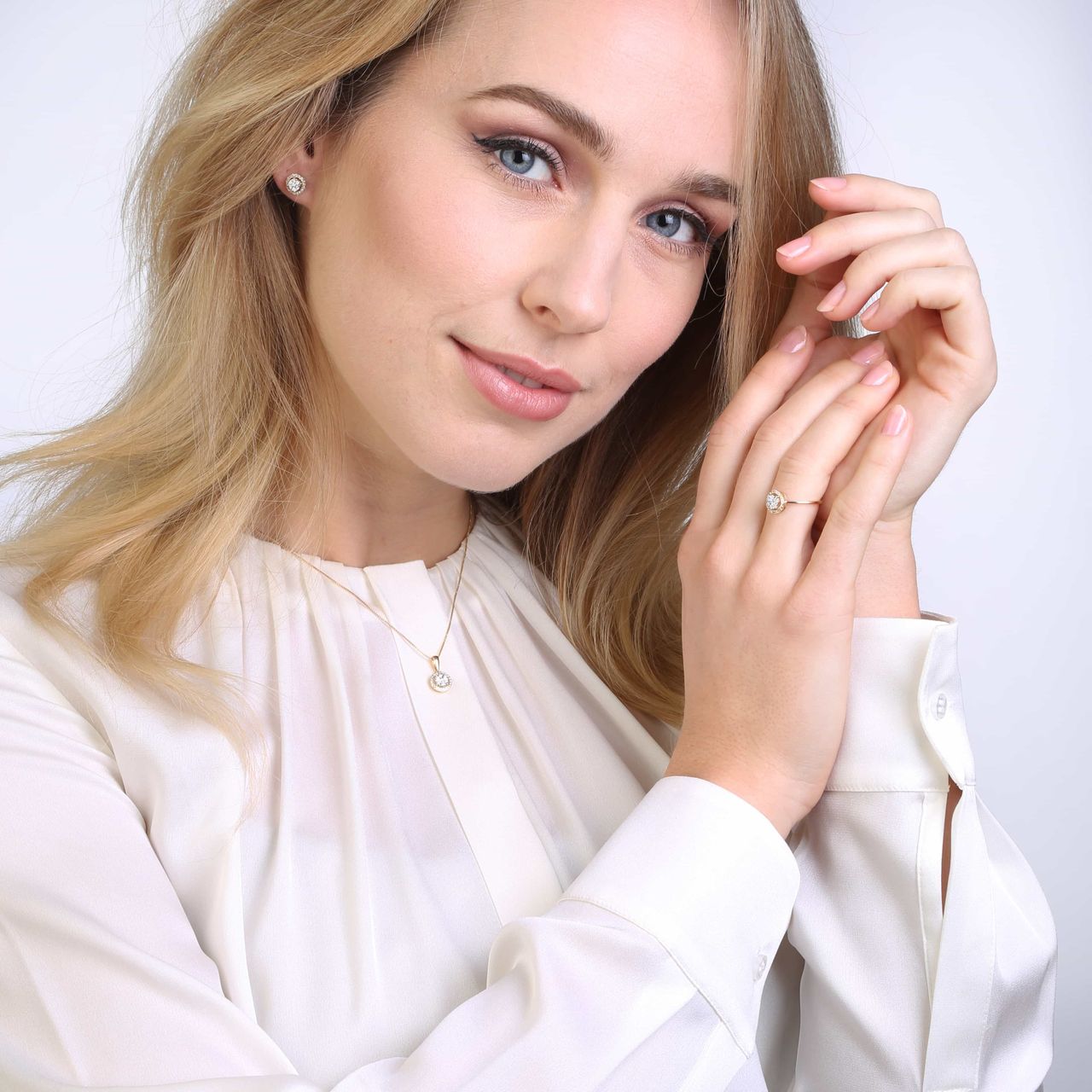 14K geelgouden ring entourage 27 diamanten 0,13ct