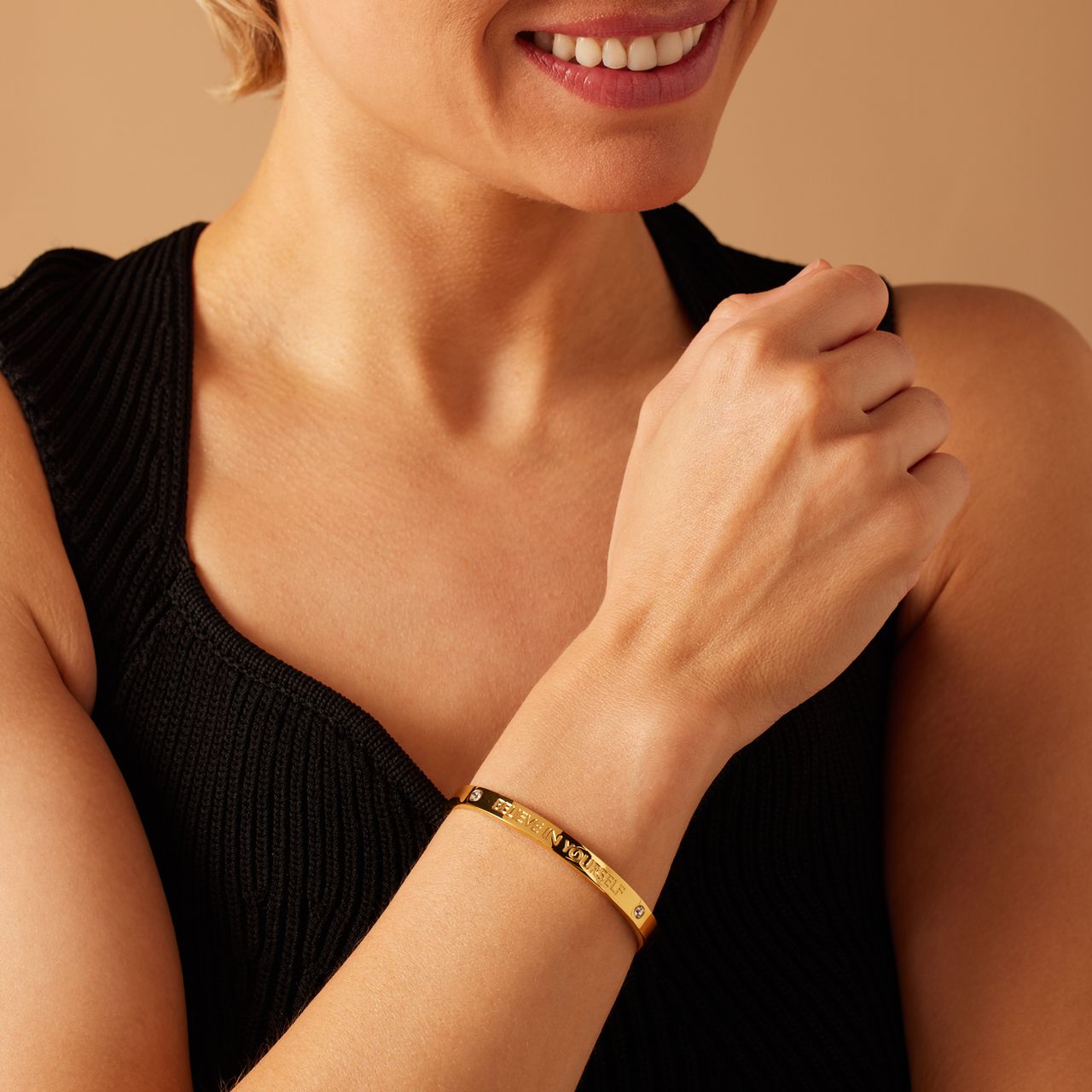 Guess stainless steel goldplated bangle met kristal voor dames