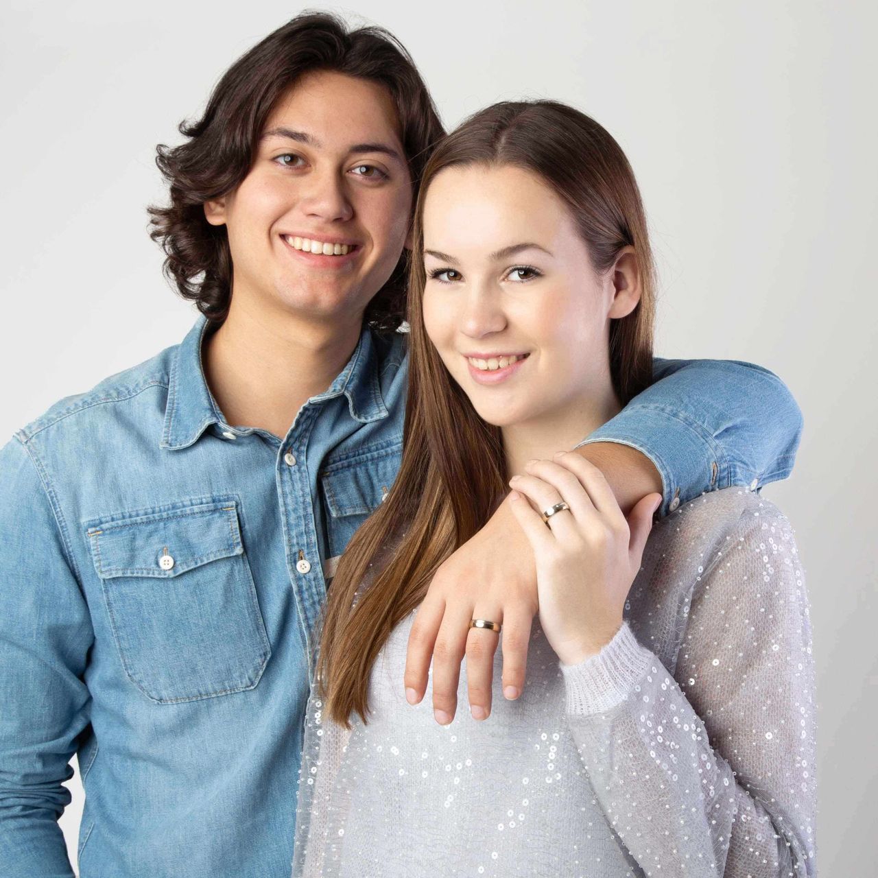 Zilveren goldplated liefdesring Mallorca met zirkonia voor dames