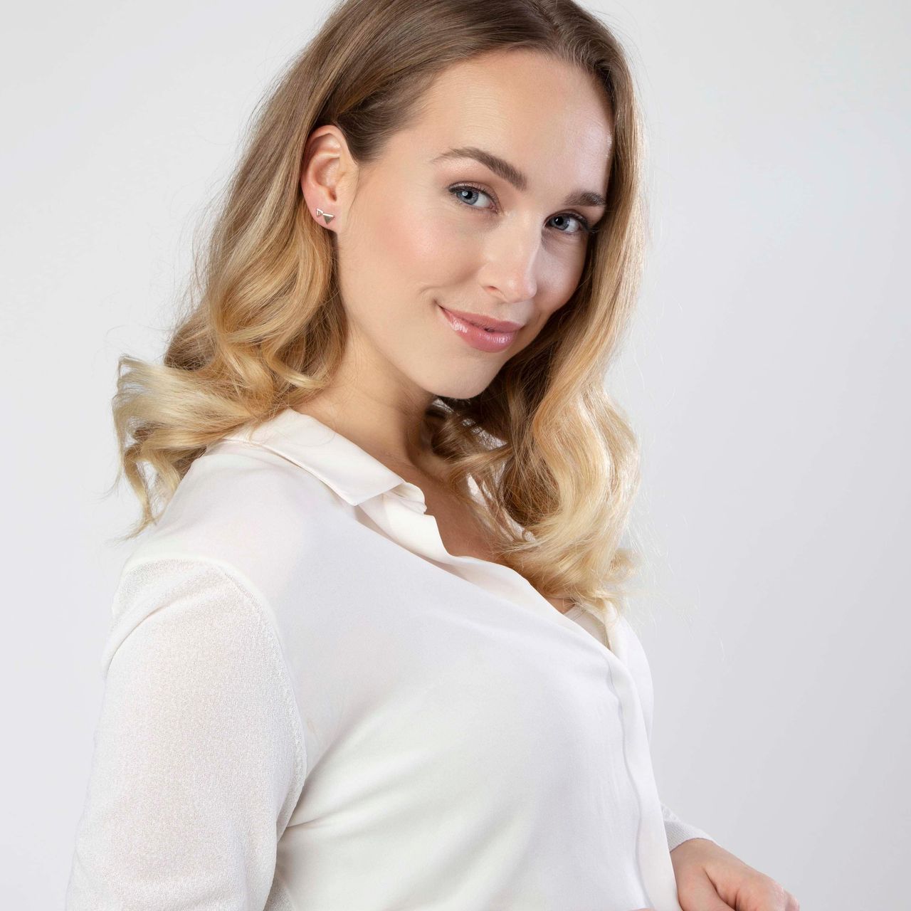 14 karaat geelgouden oorknoppen triangle 6mm voor dames