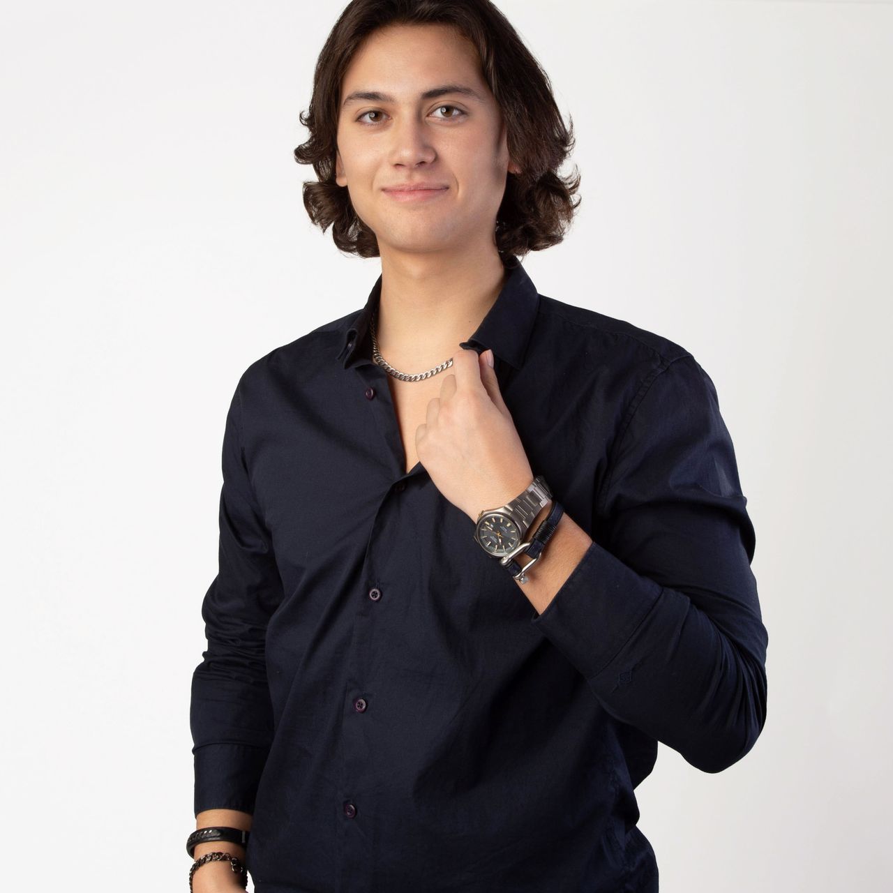 Gerecycleerd stalen armband zwart/blauw leer harpsluiting mat