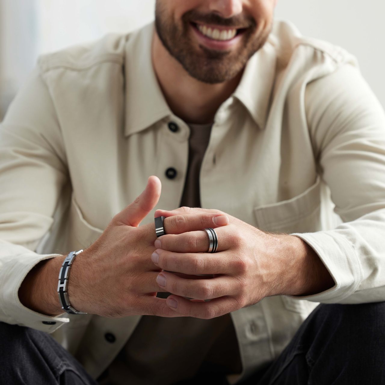 Gerecycled stainless steel heren ring met zwarte kabels