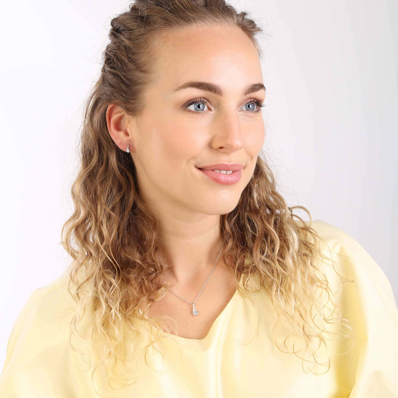 Zilveren set ketting&oorbellen met zirkonia