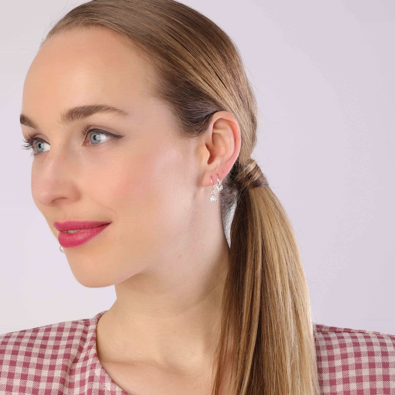 Zilveren oorbellen bal kristal