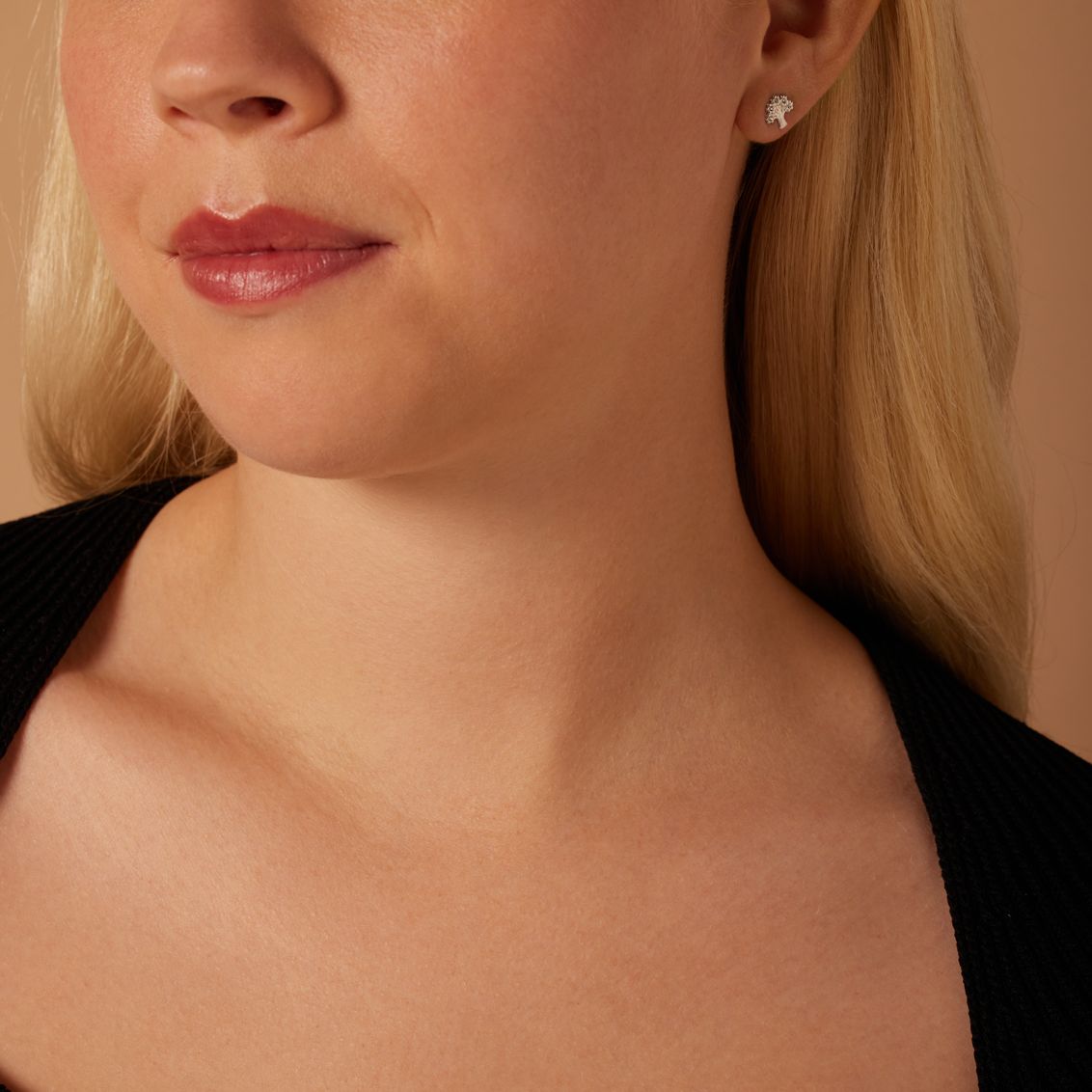 Zilveren oorknoppen levensboom kristal voor dames