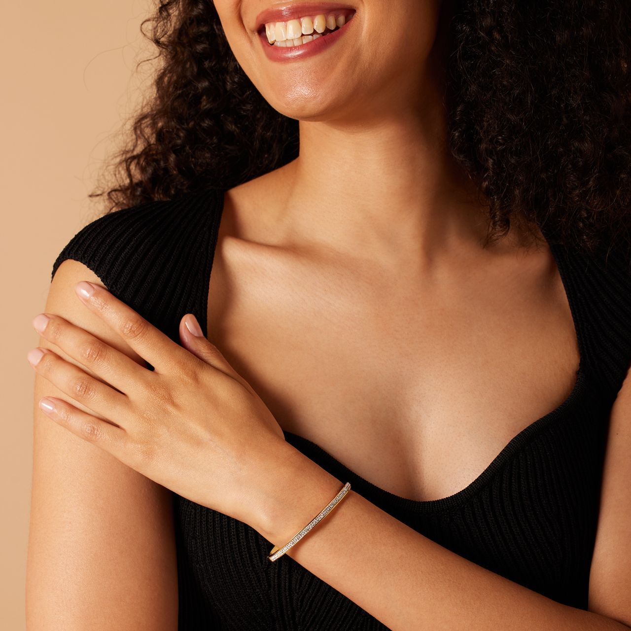 Guess stainless steel goldplated bangle met kristal voor dames