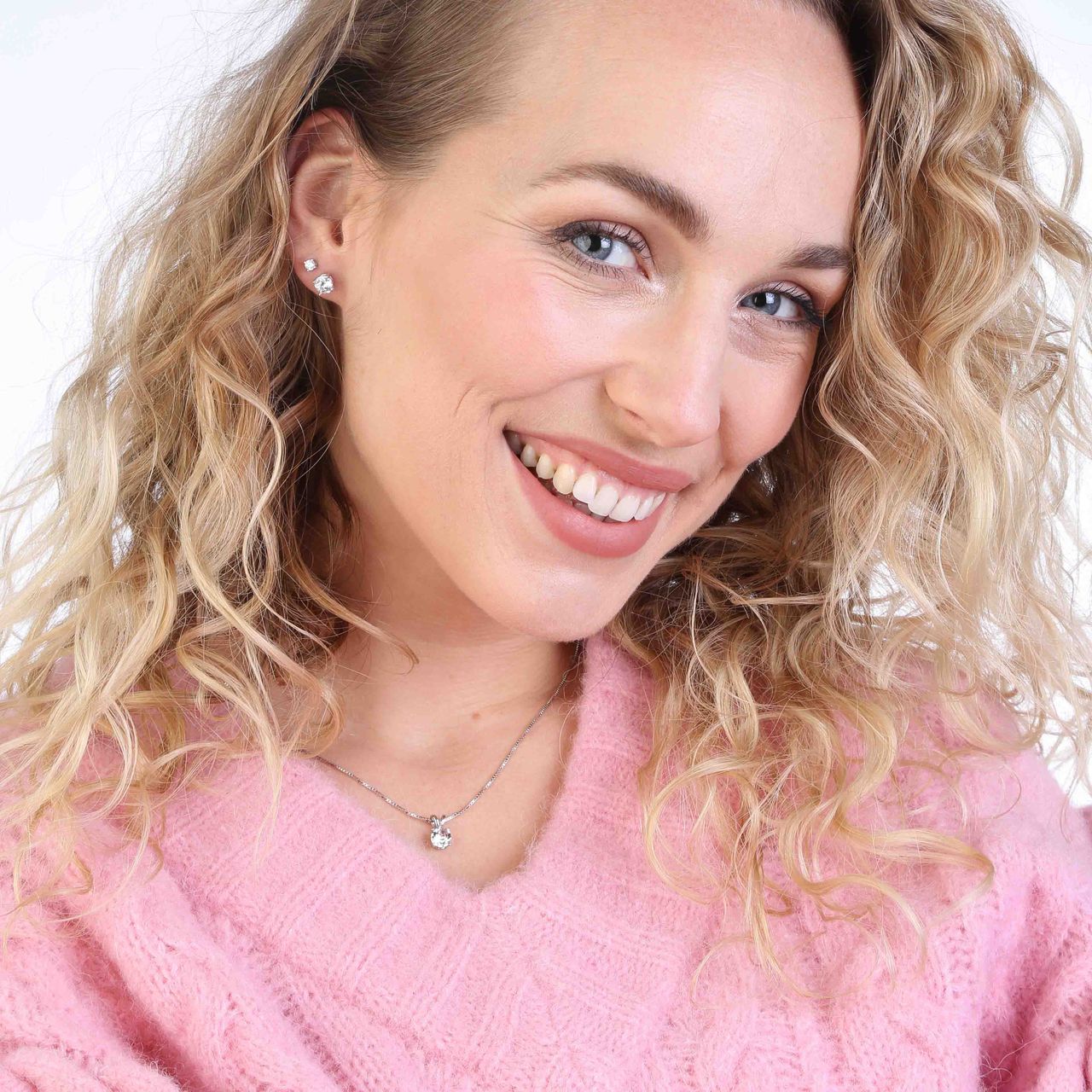 Zilveren oorknoppen rond 2,75mm met zirkonia voor dames