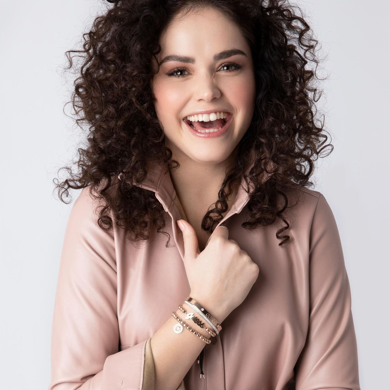 Guess stalen roséplated kralenarmband met hanger met kristal voor dames