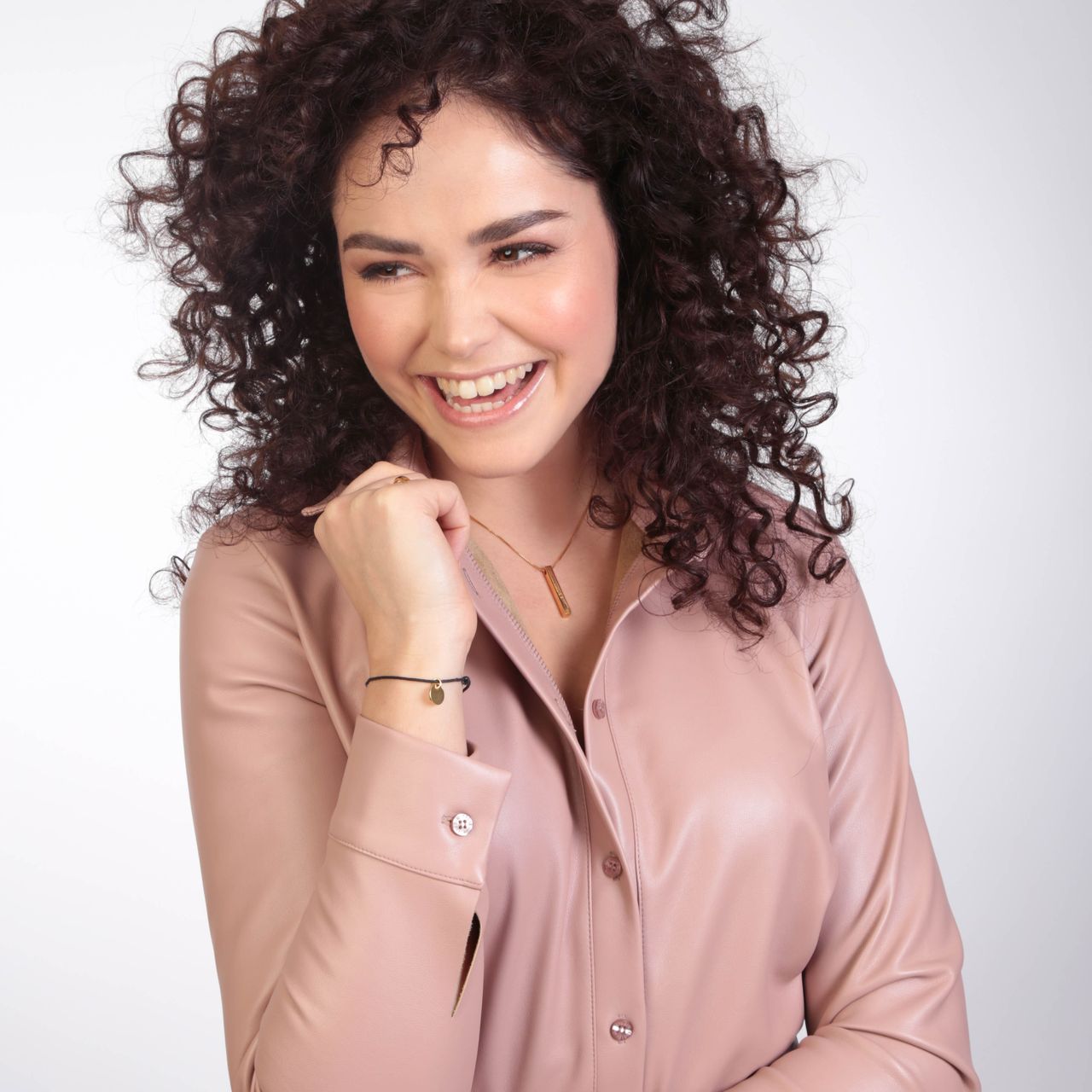 Zilveren goldplated naamketting met hanger voor dames