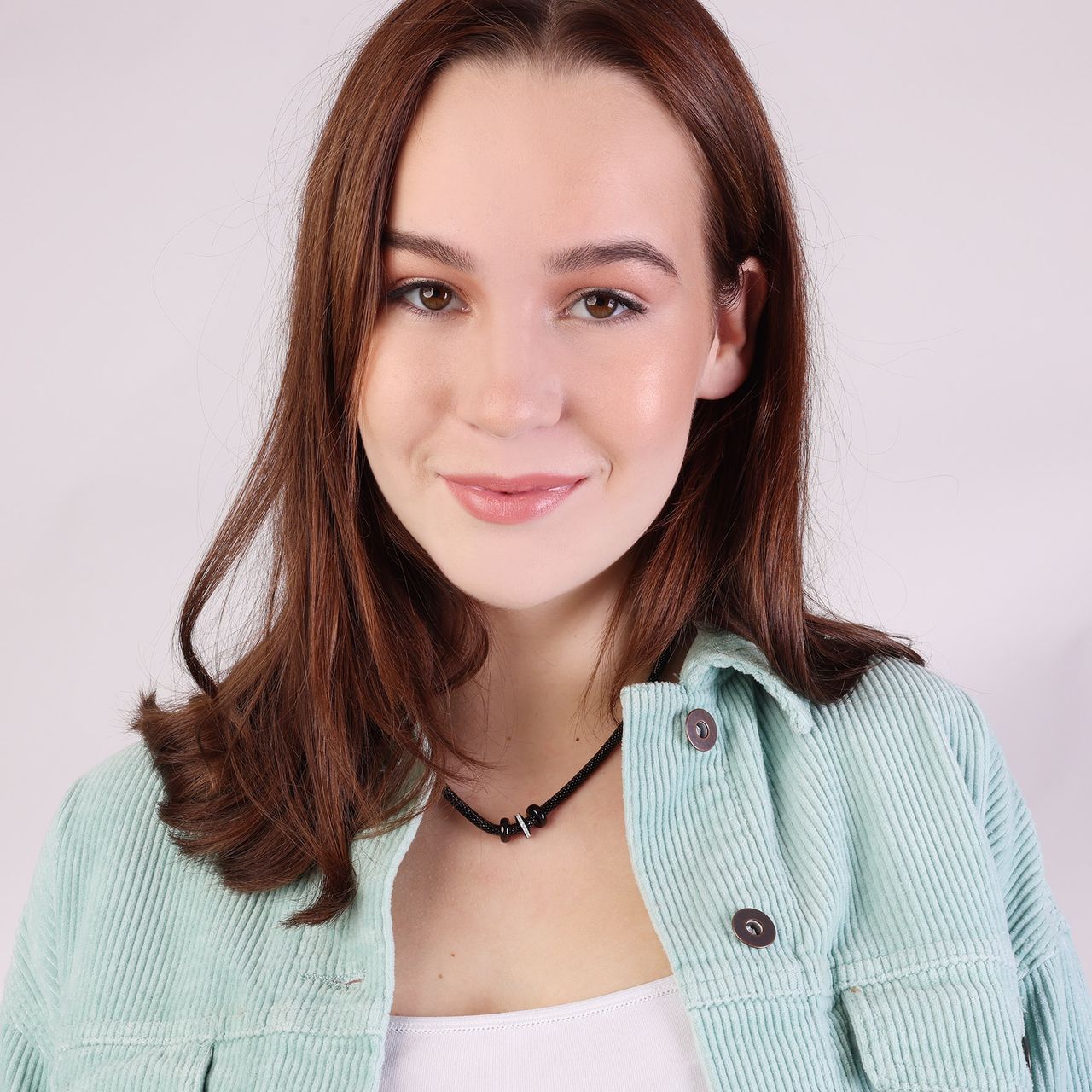 Schwarzvergoldete Halskette aus Edelstahl/Mesh mit Kristall