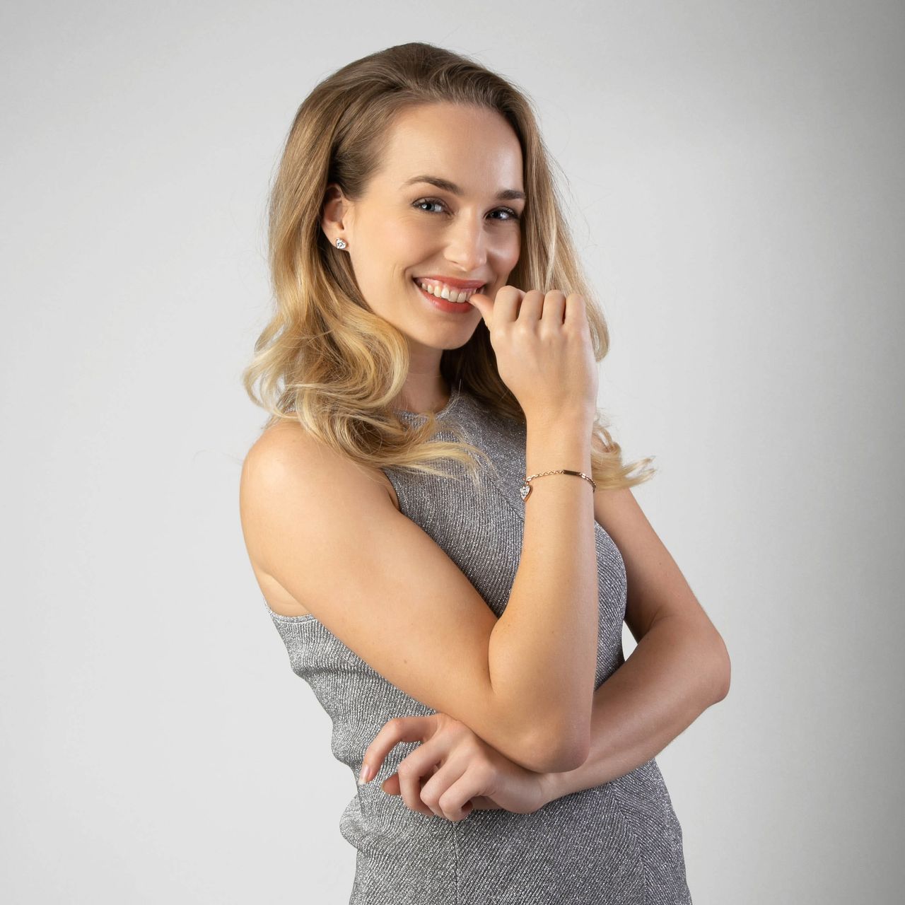 Guess stainless steel roséplated oorknoppen hart met kristal voor dames